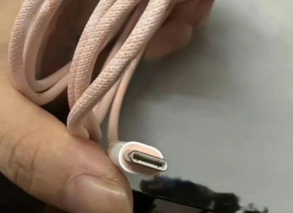 禹城苹果15维修店分享iPhone15USB-C数据线长啥样